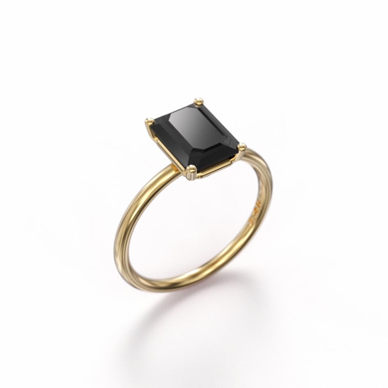 Gold diamond Ring