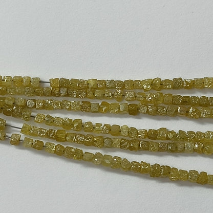 Natürlicher gelber Chorashi-Rohdiamant 1,90–2,60 mm, raue, ungeschliffene Rondelle-Diamantperlen für die Schmuckherstellung Ungeschliffene Diamantperlen